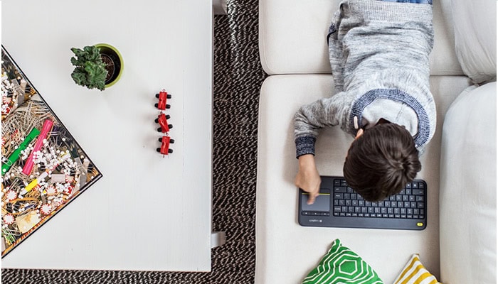 https://www.laptop.com.tr/wp-content/uploads/2023/03/1_logitech-k400-plus-dokunmatik-yuzeyli-usb-baglantili-turkce-q-tv-kablosuz-klavye-siyah-920-007149-397246.jpg