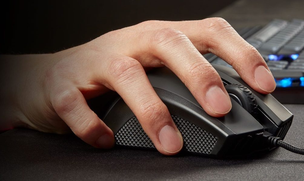 Corsair Ironclaw RGB Gaming Mouse (CH-9307011-EU) h5