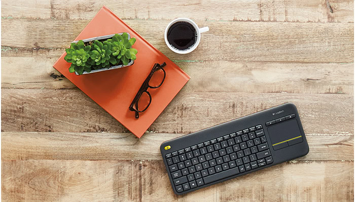 https://www.laptop.com.tr/wp-content/uploads/2023/03/logitech-k400-plus-dokunmatik-yuzeyli-usb-baglantili-turkce-q-tv-kablosuz-klavye-siyah-920-007149-397246.jpg
