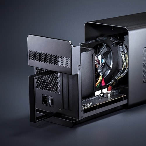 https://www.laptop.com.tr/wp-content/uploads/2023/04/5_razer-core-x-chroma-harici-grafik-karti-muhafaza-kasasi-397688.jpg