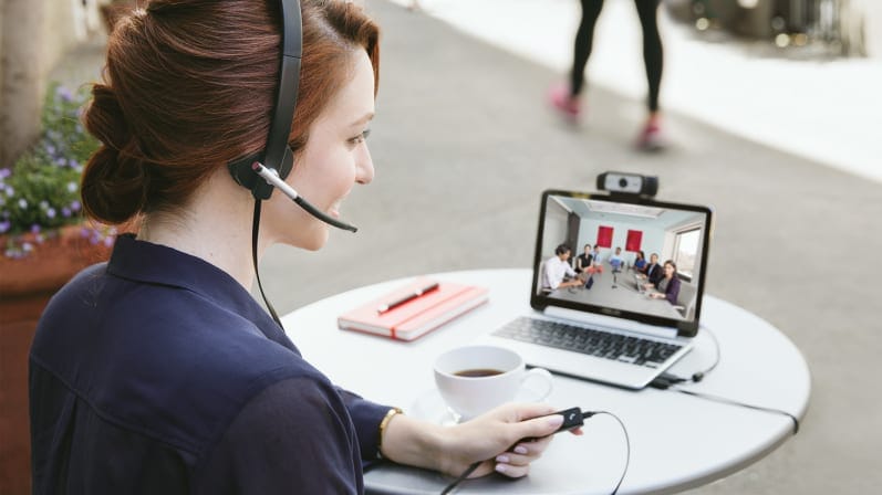 https://www.laptop.com.tr/wp-content/uploads/2024/12/1_logitech-h650e-stereo-kablolu-kulaklik-981-000519-418967.jpg
