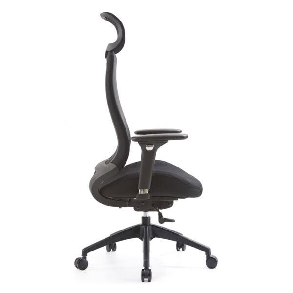 Yüksek konforlu ofis çalışma sandalyesi, ergonomik iş ortamı için ideal, ayarlanabilir sırt desteği ve hareketli tekerlekli taban. Modern tasarımıyla ofis dekorunu tamamlar.