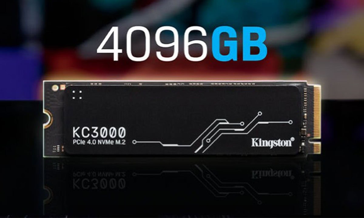 4096GB Kingston NVMe M.2 SSD depolama cihazı, yüksek hız ve kapasite ile bilgisayar performansını artırır.