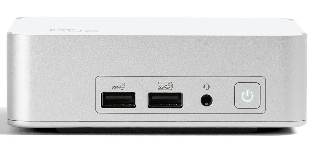 Yüksek çözünürlüklü USB-C ve USB-A portlarının yer aldığı kompakt bilgisayar kasası, güçlü performans ve hızlı bağlantı seçenekleri sunar.