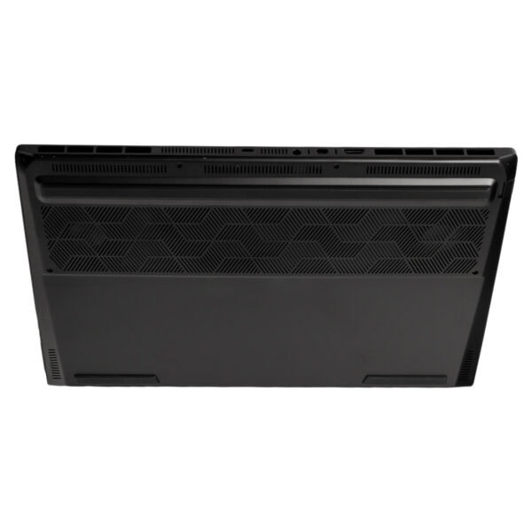 Dizüstü bilgisayar soğutucu alt yüzey, hava akışını optimize etmek için tasarlanmış ventilasyon delikleri ve dayanıklı plastik malzeme kullanılmıştır.