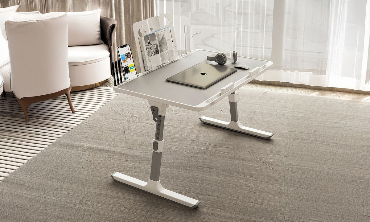 çalışma masası, ev ofis ofis mobilyası, ayarlanabilir yükseklik, laptop ve ekipman, modern dekor, sessiz çalışma alanı, ergonomik ofis mobilyası, şık tasarım, doğal ışık, konforlu çalışma ortamı.