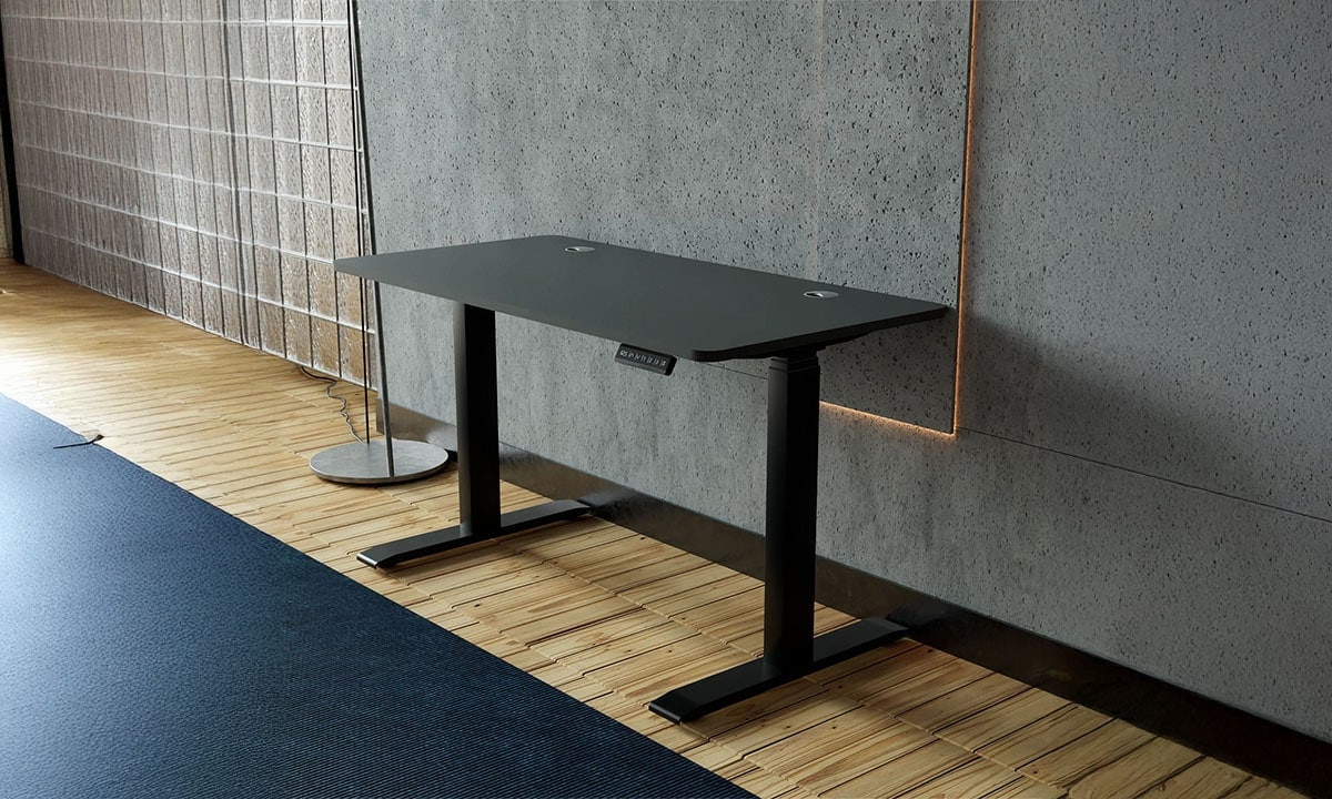 Ofis çalışma masası, ergonomik ofis masası ve modern tasarım, yüksek kalite ofis mobilyası, çalışma alanı düzenlemesi, teknolojik ofis ekipmanları veya toplantı masası seçenekleri.