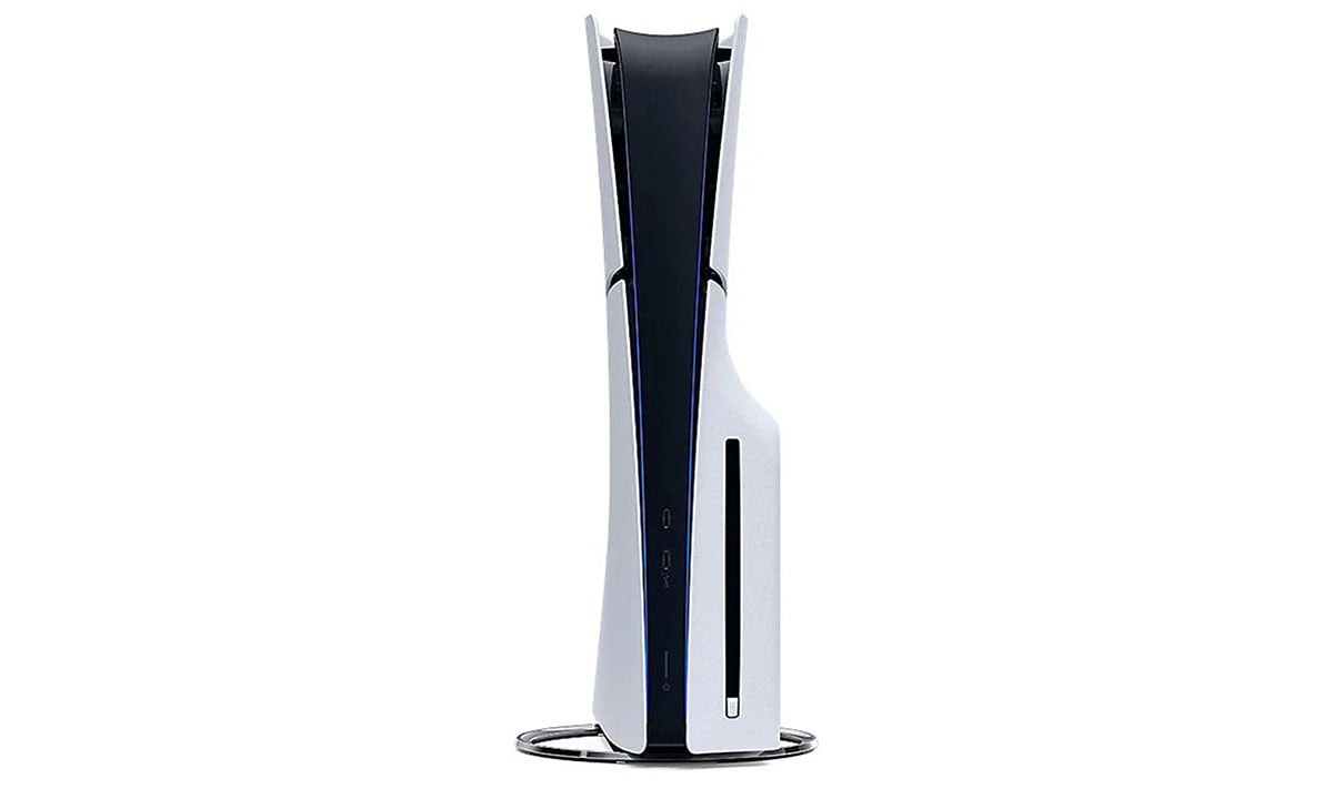 Yandan yüksek çözünürlüklü PlayStation 5 konsolu, modern tasarım ve gelişmiş performans özellikleriyle öne çıkar.