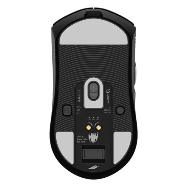 Yüksek performanslı gaming mouse, ergonomik tasarım ve özelleştirilebilir tuşlar ile profesyonel oyunculara yönelik. Siyah ve gri renk, yüksek hassasiyetli sensor ve Işıklandırma özellikleri içerir.