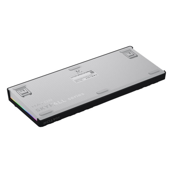 Yüksek performanslı Hator Skyfall serisi RGB oyun klavyesi, dayanıklı yapısı ve aydınlatma özellikleri ile oyun ve yazılım kullanımı için ideal.