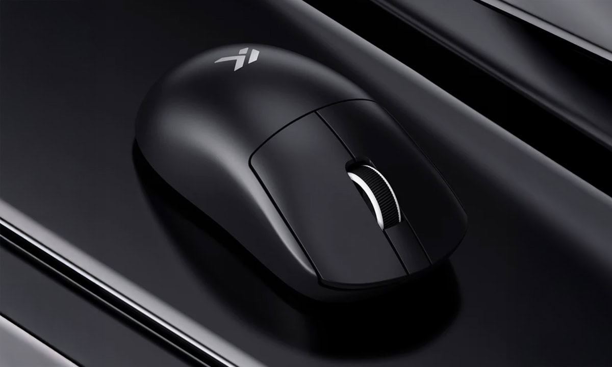 Kablosuz mouse görseli, bilgisayar aksesuarları arasında öne çıkan şık ve modern tasarımıyla dikkat çekiyor. Ergonomik yapısıyla uzun süre kullanımda konfor sağlayan bu fare, hızlı ve hassas kullanım imkanı sunar. Farklı renk seçenekleri ve teknik özellikleriyle bilgisayar ve oyun ekipmanları pazarında önemli bir yer tutar. Laptop ve bilgisayar kullanıcıları için ideal, yüksek performanslı ve şık tasarımlı kablosuz fare detaylarını keşfedin.