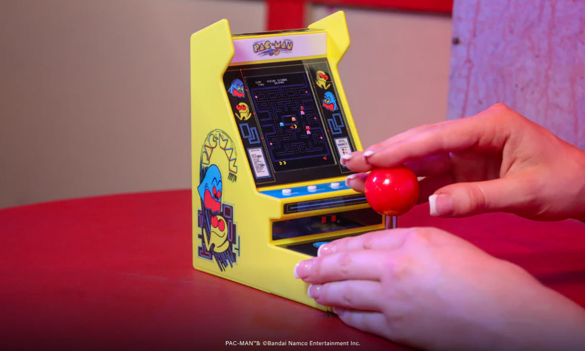PAC-MAN Mini Arcade