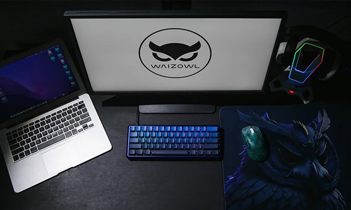 Yüksek performanslı gaming PC ve çevre birimleri, OLED ekran, RGB klavye, gaming mouse ve kulaklık ile profesyonel oyun ve çalışma deneyimi sunar.