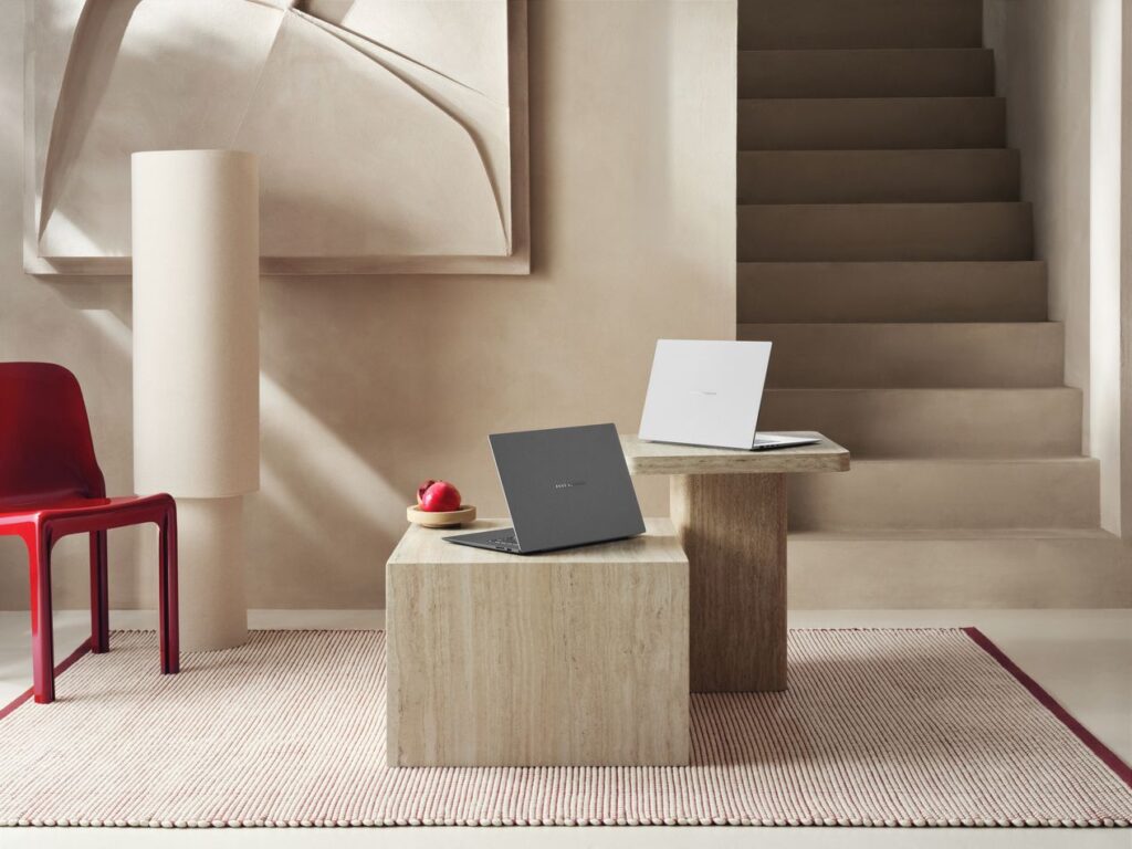 Shot 018 Zenbook S16 & S16 White & Gray 031 72dpi