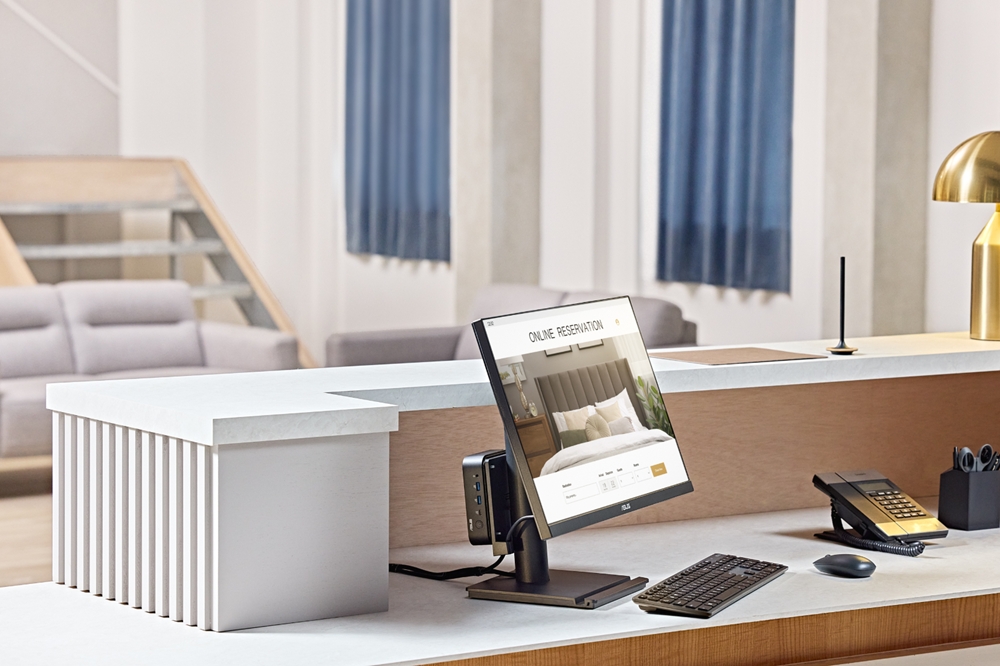 ASUS BE27AQ 27 inç 75Hz 5ms IPS QHD Adaptive Sync monitör, pivot özelliği ve yüksek çözünürlük ile profesyonel ve oyun kullanımı için ideal.