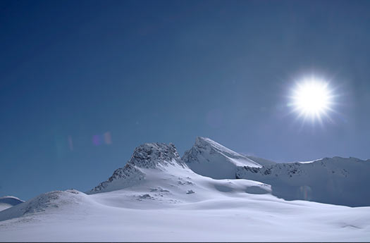 ASUS ProArt OLED PA32DC 31.5 inç 4K UHD OLED monitör, yüksek renk doğruluğu ve 1ms tepki süresi ile profesyonel grafik ve tasarım çalışmaları için ideal.