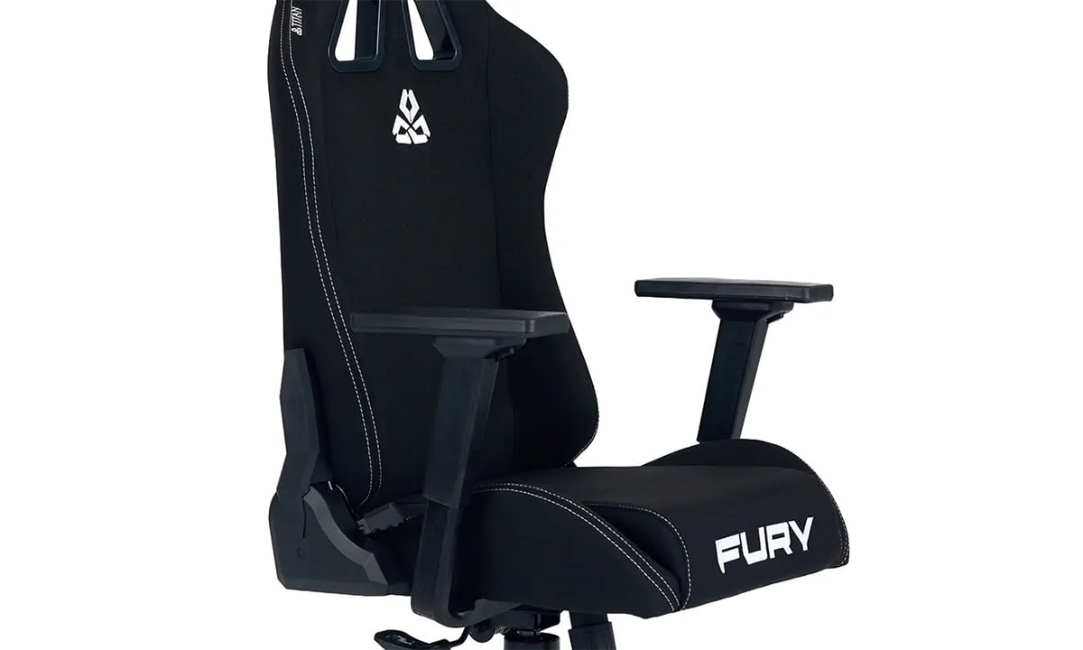 Yüksek konfor ve destek sağlayan Titanseat Beast Bel Destekli 3D Hafızalı Sünger Chromium Kumaş Oyuncu Koltuğu. Ergonomik tasarımıyla uzun oyun ve çalışma seanslarında rahatlık sunar.