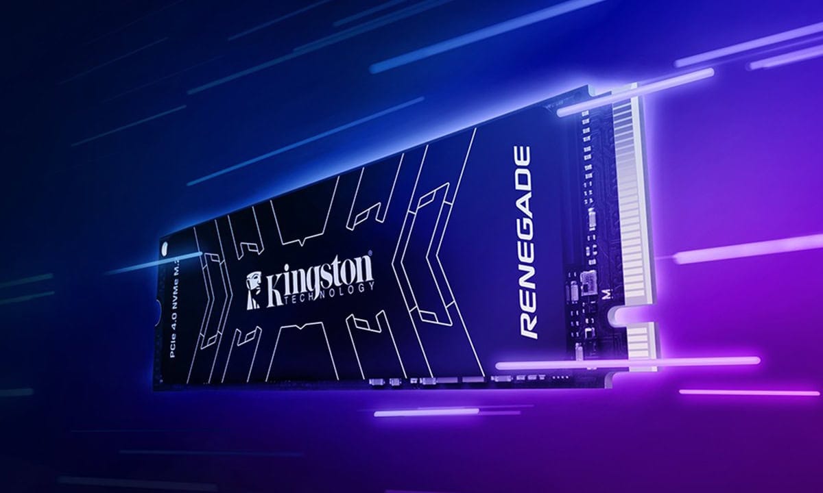 Kingston Renegade 4TB PCIe Gen4 NVMe M.2 SSD, yüksek performanslı depolama çözümü, 7300MB okuma ve 7000MB yazma hızlarıyla hızlı veri aktarımı sağlar.