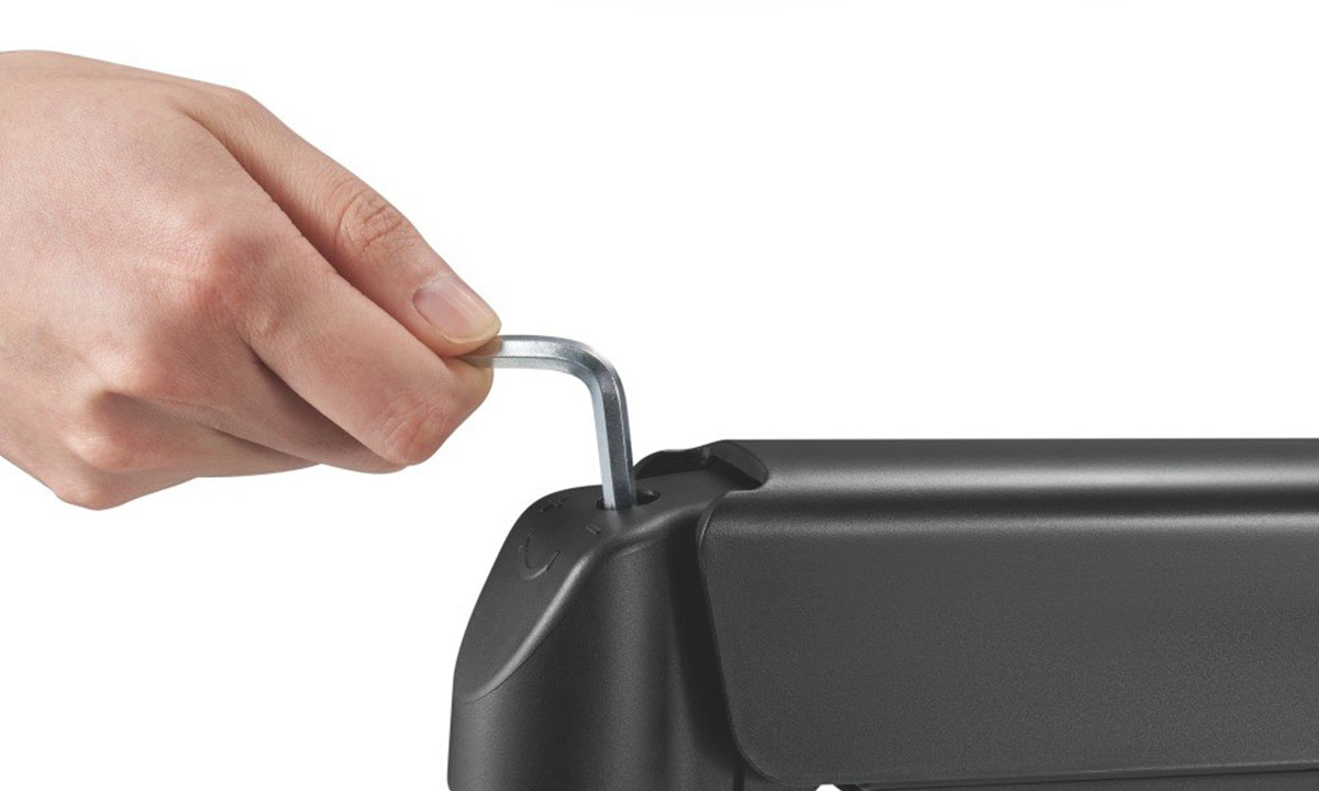 Esnek monitör kolu kurulumunda kullanılan sıkma anahtarı, rahat ve güvenli montaj sağlar. Siyah renkli, amortisörlü monitör tutucu, ergonomik ve dayanıklı tasarımıyla ofis ve çalışma alanlarına uyum s.