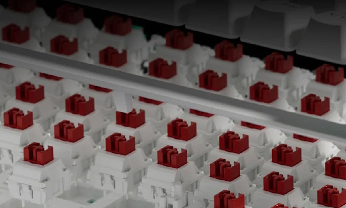 Logitech G512 Siyah kablolu gaming klavye, dayanıklı yapısı ve hızlı tepki süresi ile oyun tutkunları için ideal. RGB aydınlatma ve mekanik tuşlar ile üstün oyun deneyimi sağlar.