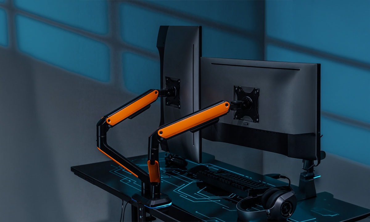 RGB aydınlatmalı Brateck 17-32 inç uyumlu iki kollu amortisörlü monitör tutucu.