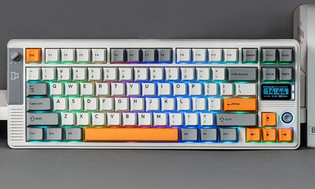 EPOMAKER RT85 Green White Wisteria V2 Switch ile RGB aydınlatmalı kablosuz mekanik oyun klavyesi, hotswap özellikli, şık tasarım ve yüksek performans sağlar.