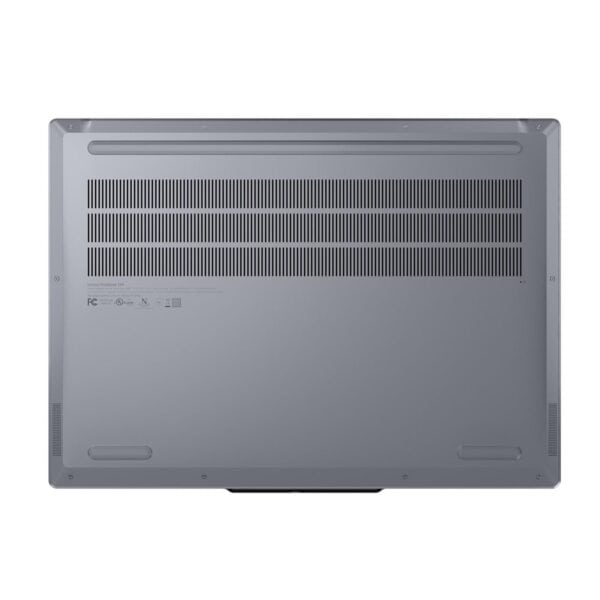 Lenovo ThinkBook 16p G6 IAX dizüstü bilgisayarın arka görünümü, soğutma ızgaraları ve bağlantı noktalarıyla detaylı.