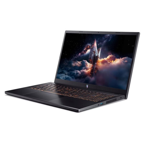 Acer Nitro V 15 ANV15-52 oyun dizüstü bilgisayarı, Intel Core i5-13420H işlemci ve GeForce RTX 5050 ekran kartı ile yüksek performans sağlar. 15.6 inç Full HD 165Hz IPS ekran ve 8GB DDR4 RAM ile oyun.