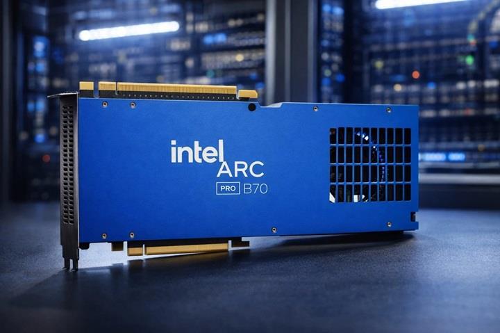 Intel Arc Pro B70 ekran kartı, yüksek performans ve gelişmiş grafik özellikleriyle öne çıkar, RTX 5060 Ti'yi geride bırakarak profesyonel kullanım için ideal seçimdir.