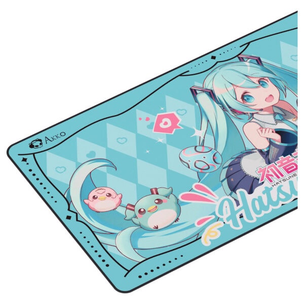 Sevimli Hatsune Miku ve diğer karakterlerin yer aldığı oyuncak kutusu, renkli ve eğlenceli tasarımıyla çocuklar ve koleksiyoncular için ideal. Yüksek kaliteli ve detaylı tasarımıyla dikka.