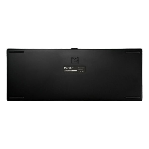 M3 V5 model laptop klavyesi, ergonomik tasarımı ve arka aydınlatmasıyla kullanımı kolay ve şık bir seçenektir.