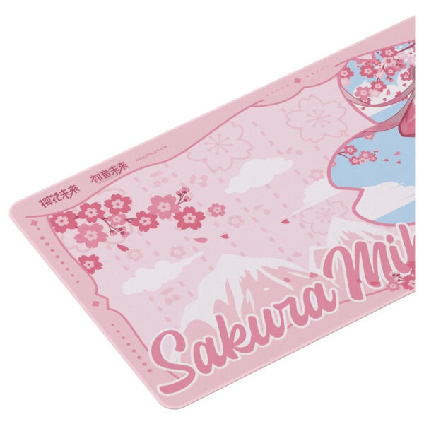 Güvenlik miğferi, Sakura temalı, çocuklar için uygun, koruyucu ve dayanıklı tasarım, güvenlik ve eğlenceyi bir arada sunar.