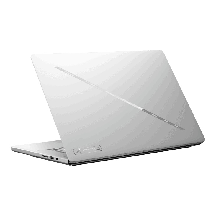 Gümüş renkli Asus ROG Zephyrus G16 dizüstü bilgisayar, şık ve modern tasarımıyla dikkat çekiyor.