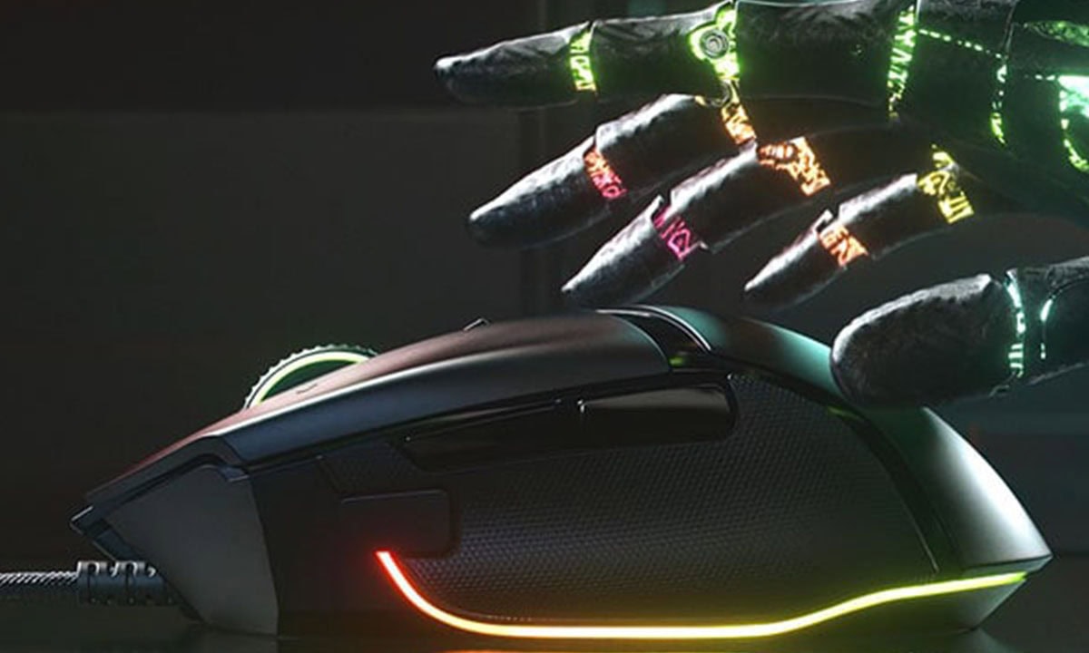 Razer Basilisk V3 RGB Siyah Kablolu Gaming Mouse, RGB aydınlatmalı, ergonomik tasarım, yüksek hassasiyetli sensör, oyun performansı için ideal.
