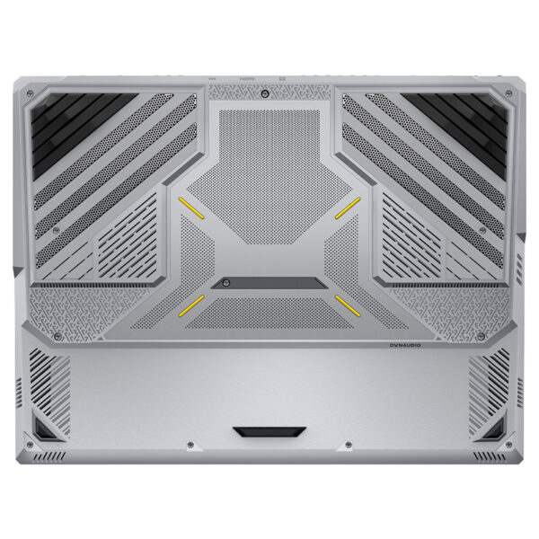 MSI TITAN 18 HX Dragon Edition dizüstü bilgisayar soğutucu ve arka panel detayları, yüksek performans ve dayanıklılık vurgusu.