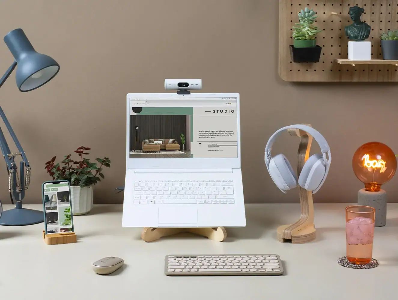 Logitech M350 Pebble Sessiz Kablosuz Kompakt Siyah – MODERN, İNCE VE ŞIK