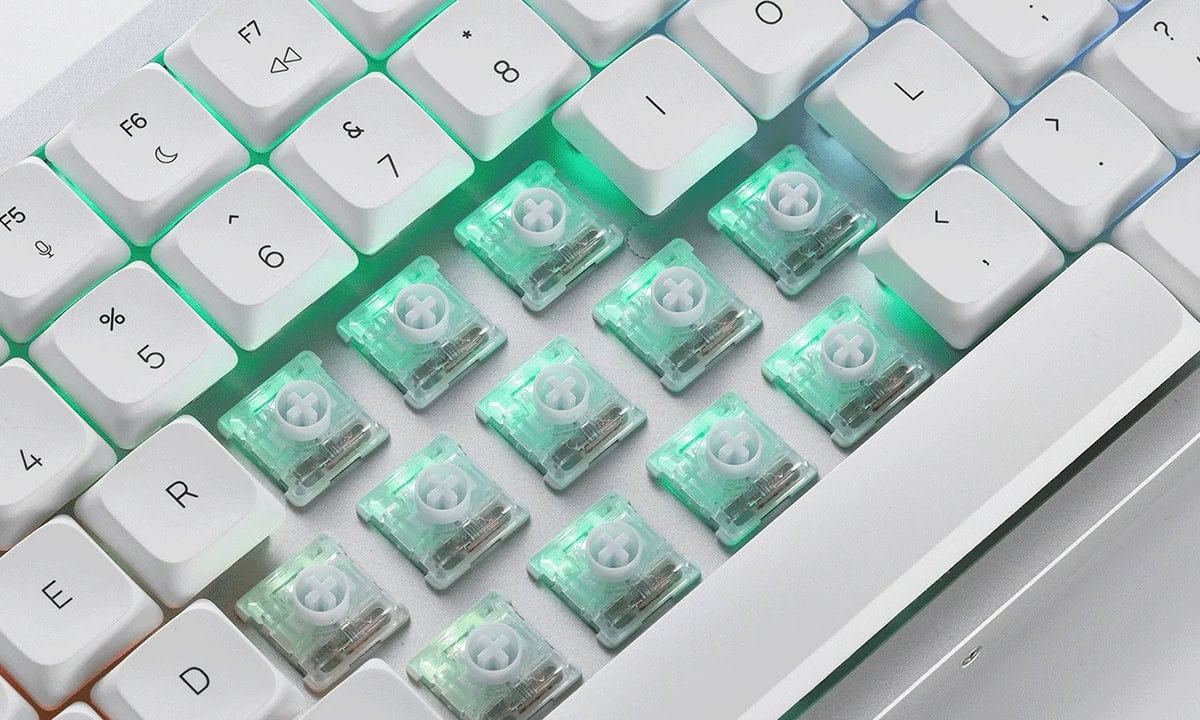 akko-air-01-low-profile-cloudy-white-u-kailh-cloud-switch-hotswap-rgb-kablosuz-ingilizce-mekanik-gaming-klavye