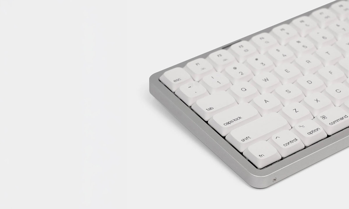 akko-air-01-low-profile-cloudy-white-u-kailh-cloud-switch-hotswap-rgb-kablosuz-ingilizce-mekanik-gaming-klavye